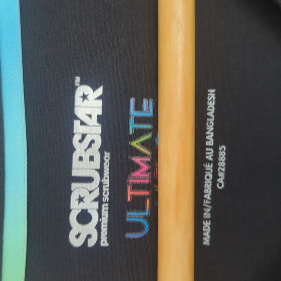 Women's Scrubstar Black Short Sleeve Wrap Top - S Like New - Picture 4 of 6